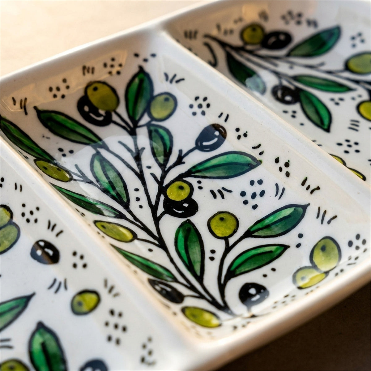 3-Section Rectangular Serving Tray 9.84 Inch in Olive Green, close-up of the hand-painted detail