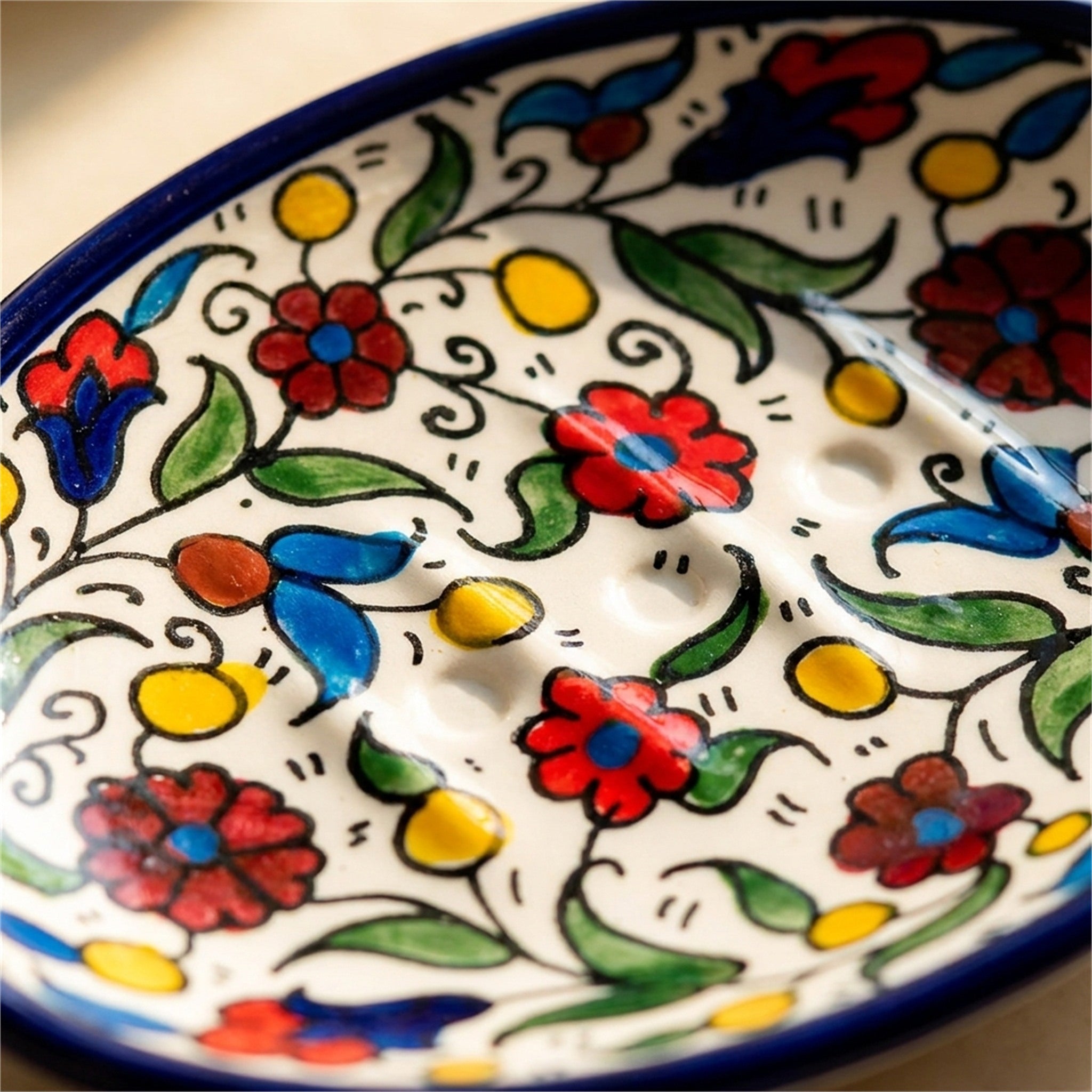 Ceramic Oval Serving Dish 5.51 Inch in Floral, close-up of the hand-painted detail